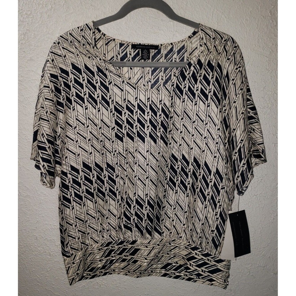 NWT Kenneth Cole New York Sz 6 Medium 100% Silk Blouse Top Navy Blue White